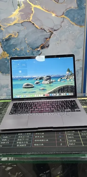 New Laptop Apple MacBook Air 2020 M1 8GB Apple M1 SSD 256GB