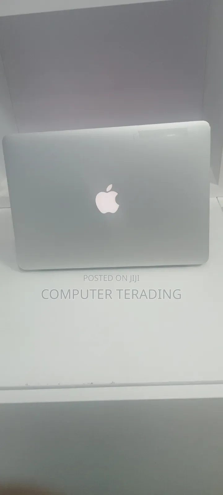 New Laptop Apple MacBook Air 2017 8GB Intel Core i5 SSD 256GB