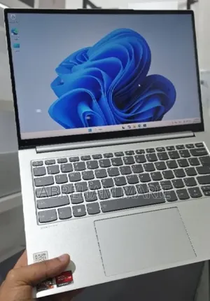 New Laptop Lenovo IdeaPad 1 16GB AMD Ryzen 7 SSD 512GB