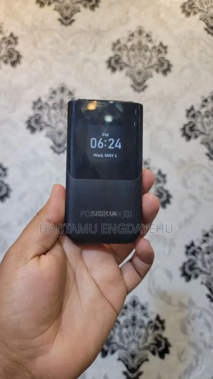 New Nokia 2720 Flip 512 GB Black