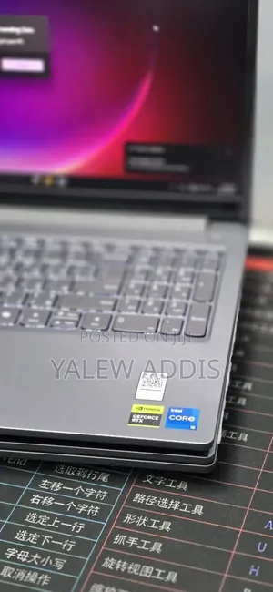 New Laptop Lenovo LOQ 15AHP10 16GB Intel Core i5 SSD 512GB