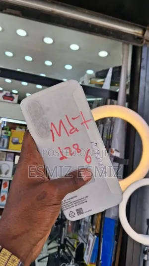 New Samsung Galaxy M17 5G 128 GB White