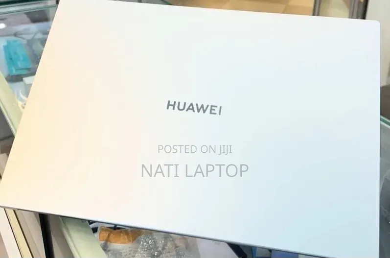 New Laptop Huawei MateBook 13 WRT-W19E 16GB Intel Core i7 SSD 512GB