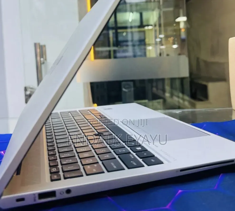 New Laptop HP EliteBook 840 G7 16GB Intel Core i5 SSD 512GB