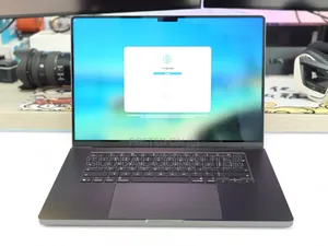 New Laptop Apple MacBook Pro 2024 M4 16GB Apple M4 Pro SSD 512GB