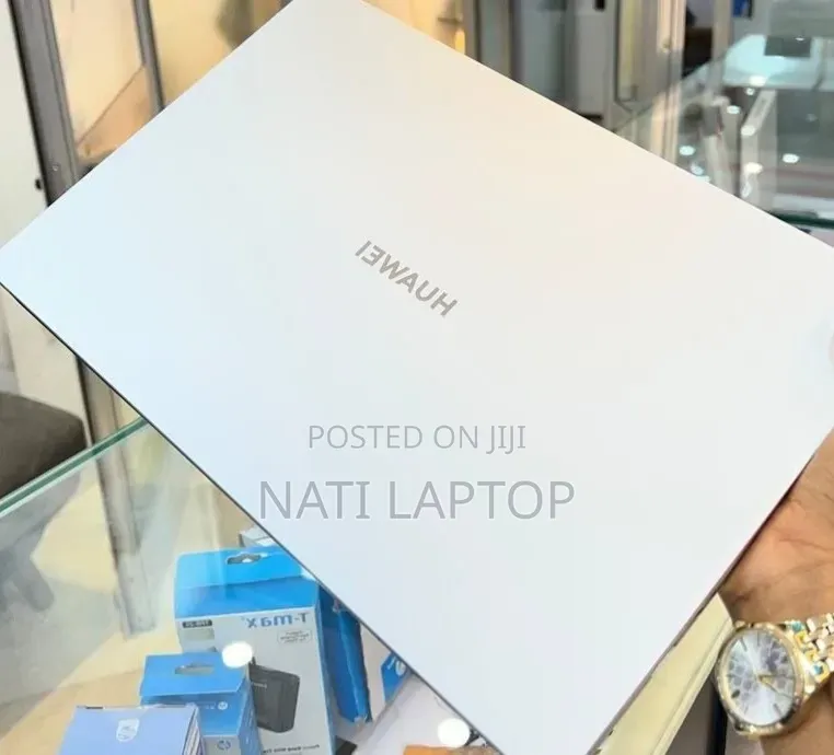 New Laptop Huawei MateBook 13 WRT-W19E 16GB Intel Core i7 SSD 512GB