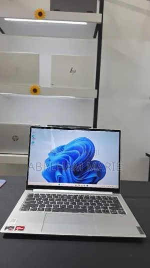 New Laptop Lenovo IdeaPad 1 16GB AMD Ryzen 7 SSD 512GB