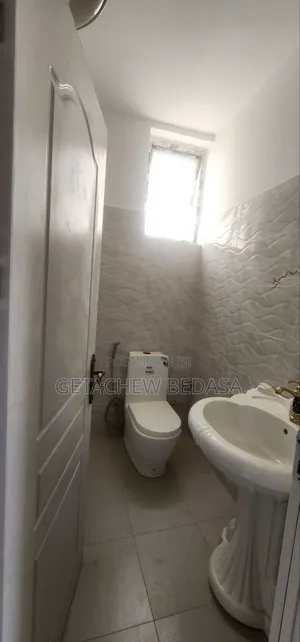 Furnished 4bdrm House in Ccd, Oromia-Finfinne for sale