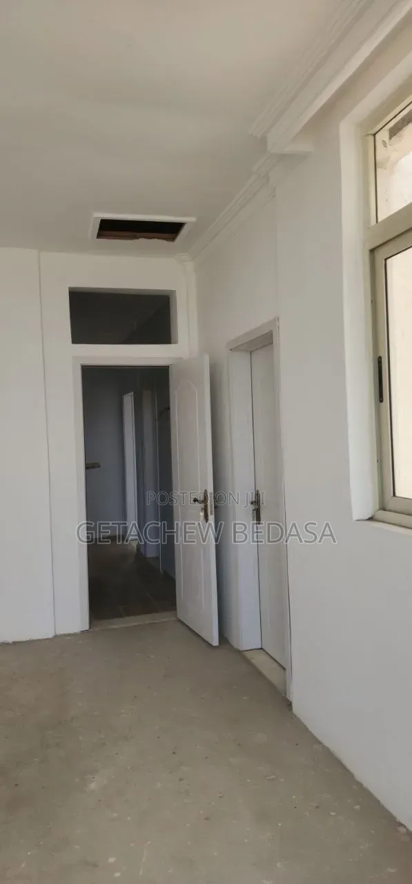 Furnished 4bdrm House in Ccd, Oromia-Finfinne for sale