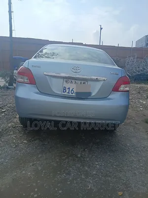 Toyota Yaris 2011 Blue