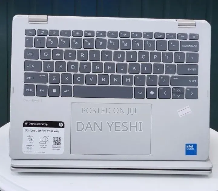 New Laptop HP OmniBook 5 Flip 14-fp0023dx 16GB Intel Core 7 SSD 512GB
