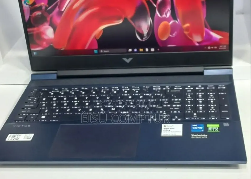 New Laptop HP Victus 16 16GB Intel Core i7 SSD 512GB