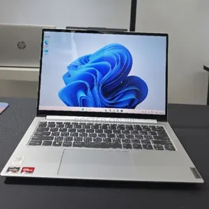 New Laptop Lenovo 16GB AMD Ryzen 7 SSD 512GB