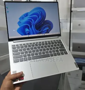 New Laptop Lenovo 16GB AMD Ryzen 7 SSD 512GB