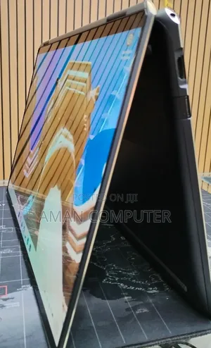 New Laptop HP Spectre 16GB Intel Core i7 SSD 512GB