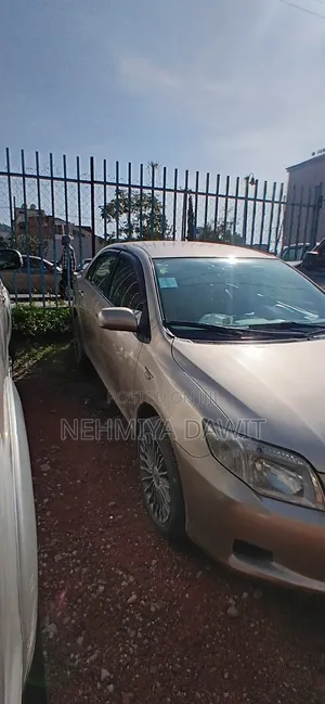 Toyota Corolla 2007 Gold