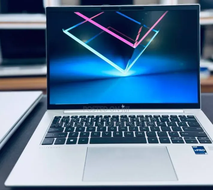 New Laptop HP EliteBook 840 G10 16GB Intel Core i7 SSD 512GB