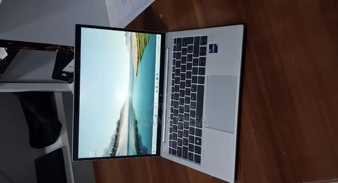 New Laptop HP EliteBook 640 G10 16GB Intel Core i7 SSD 512GB