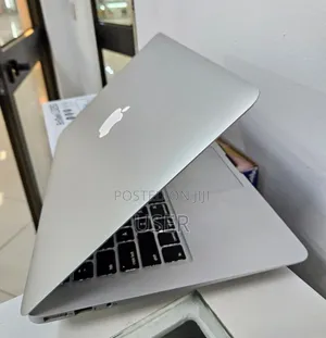 New Laptop Apple MacBook Air 4GB Intel Core i5 SSD 128GB