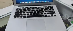 New Laptop Apple MacBook Air 4GB Intel Core i5 SSD 128GB
