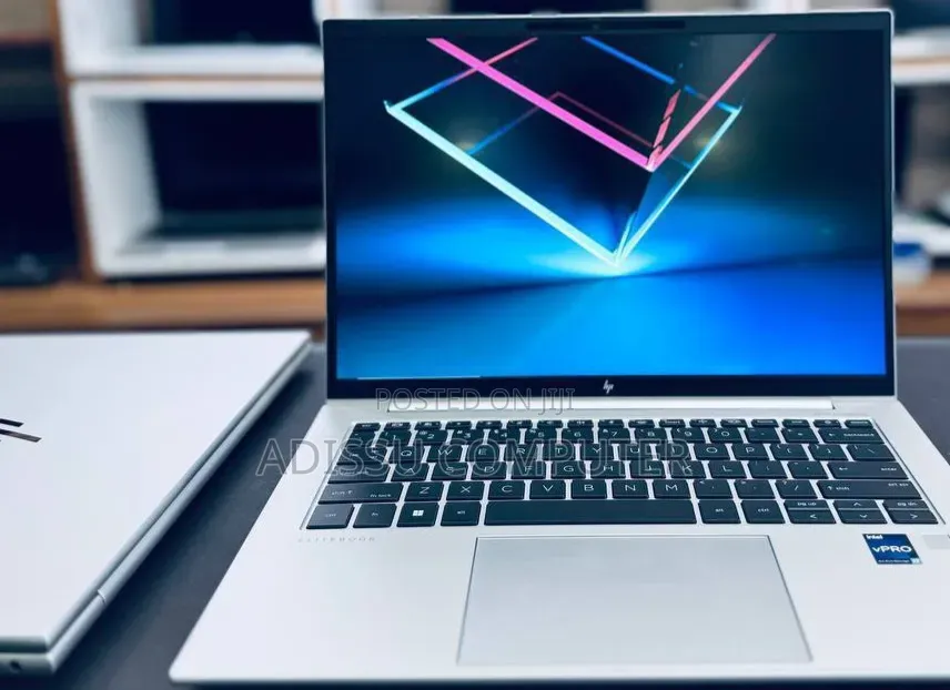 New Laptop HP EliteBook 840 G10 16GB Intel Core i7 SSD 512GB