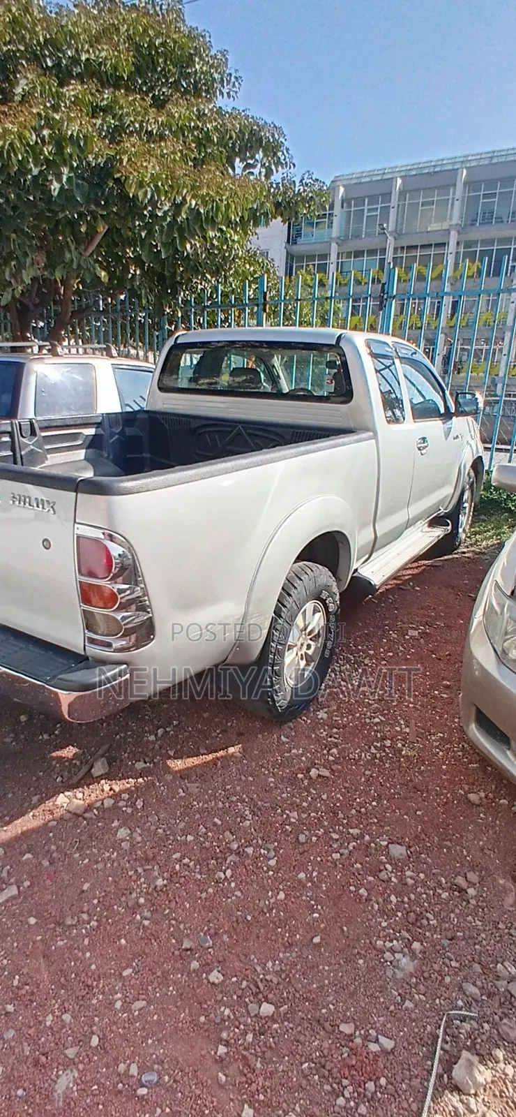 Toyota Hilux 2.5 D-4D SRX 2010 Gray