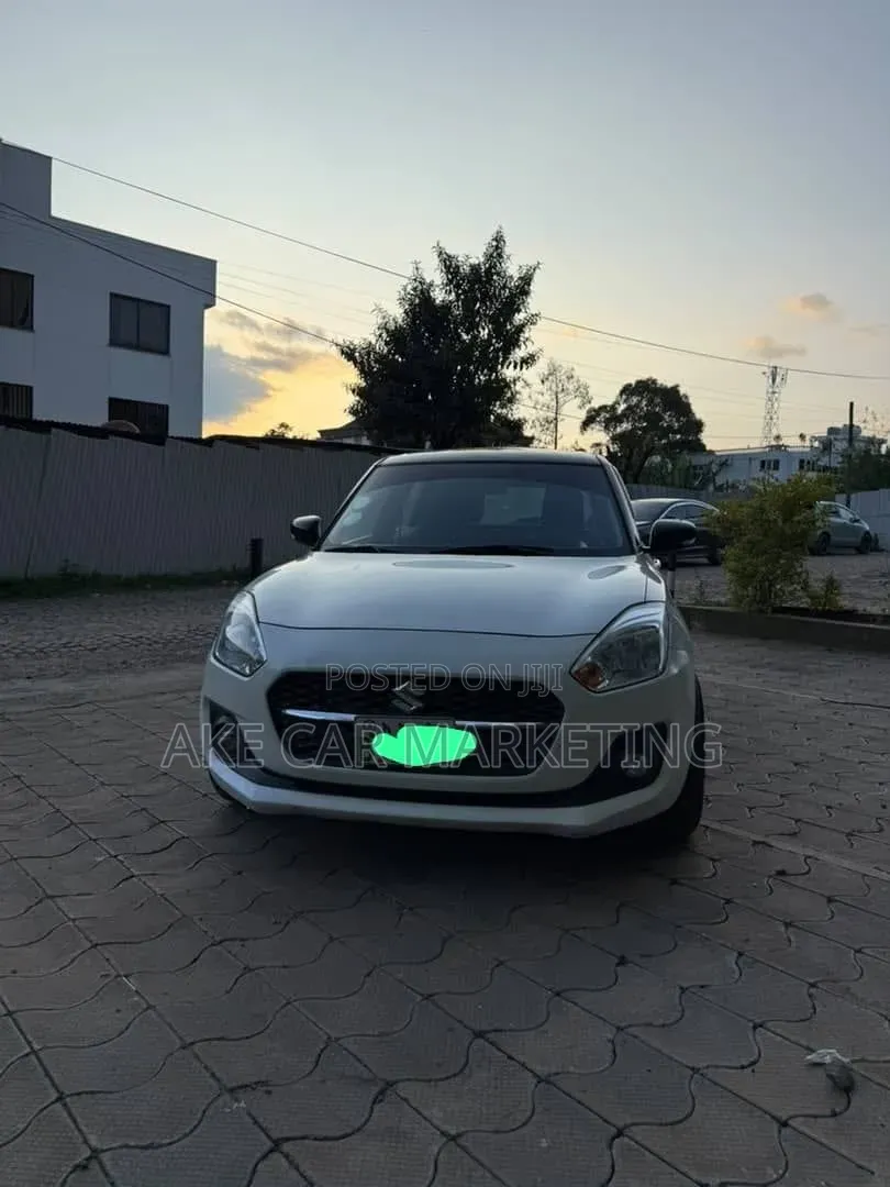 Suzuki Swift RS 2022 White