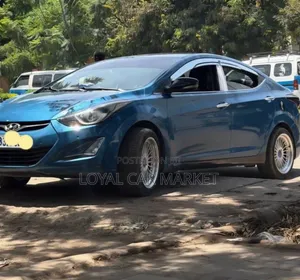 Hyundai Avante 2014 Blue
