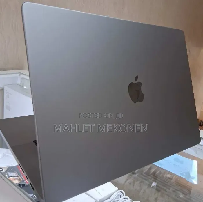 New Laptop Apple MacBook Pro 16GB Apple M1 Pro SSD 1T
