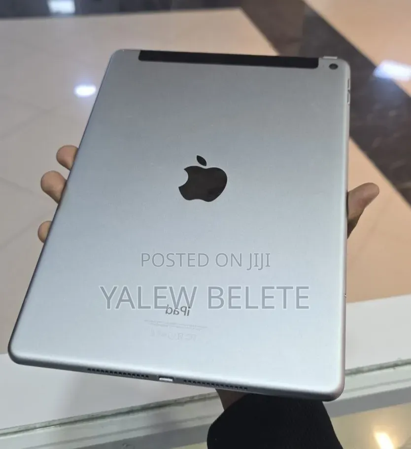 New Apple iPad Air 64 GB