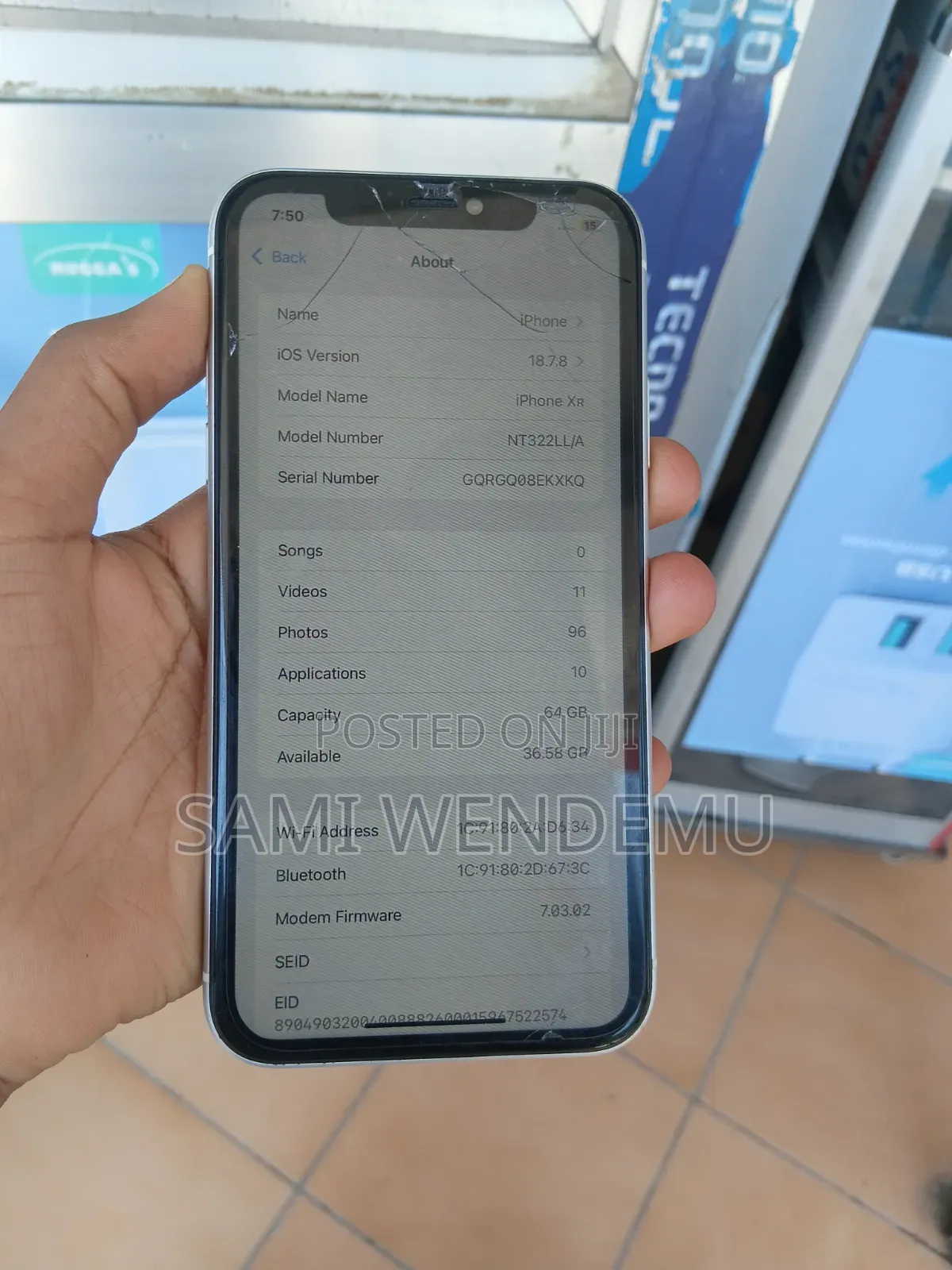 Apple iPhone XR 64 GB White