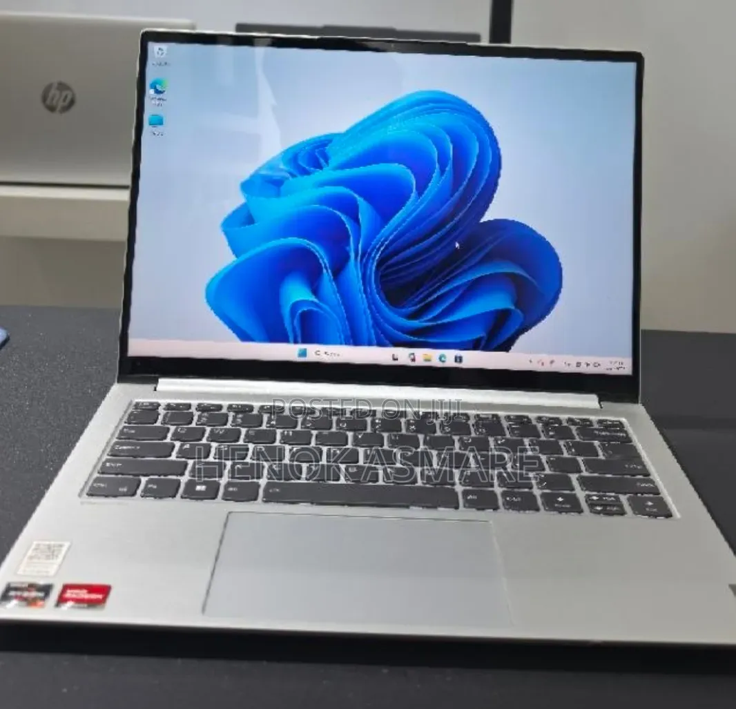 New Laptop Lenovo Ideapad 3 16GB AMD Ryzen 7 SSD 512GB