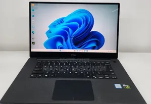 New Laptop Dell XPS 15 16GB Intel Core i7 SSD 512GB