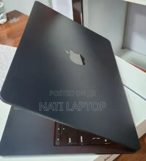 New Laptop Apple MacBook Air 2022 M2 8GB Apple M2 SSD 256GB