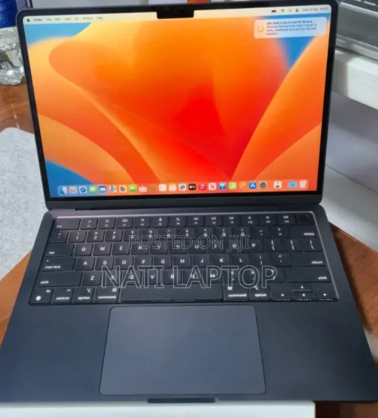 New Laptop Apple MacBook Air 2022 M2 8GB Apple M2 SSD 256GB