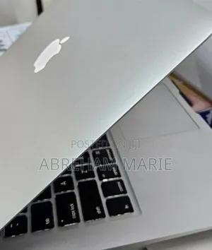 New Laptop Apple MacBook Air 2013 4GB Intel Core i5 SSD 128GB