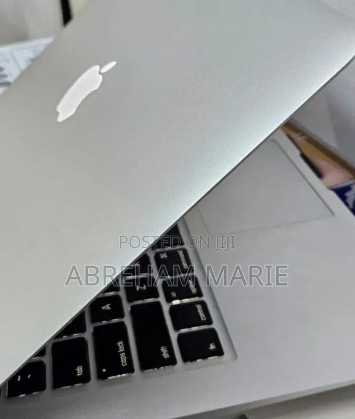 New Laptop Apple MacBook Air 2013 4GB Intel Core i5 SSD 128GB