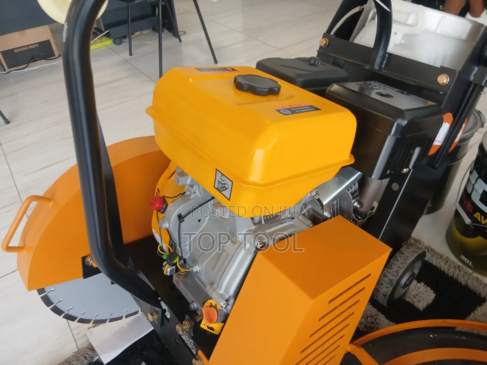 Rato Concrete Cutter Powered by a Yellow Rato Gasoline Engine,
