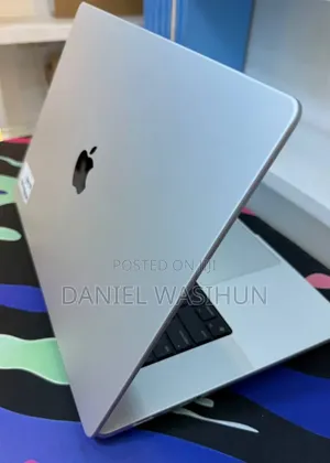 New Laptop Apple MacBook Pro 2021 M1 16GB Apple M1 Pro SSD 512GB