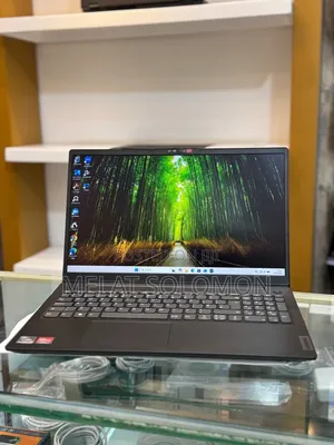 New Laptop Lenovo 8GB AMD Ryzen 5 SSD 512GB