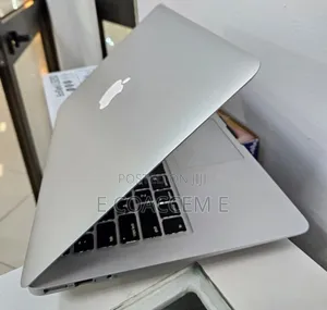 Laptop Apple MacBook 4GB Intel Core i5 SSD 128GB