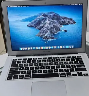 New Laptop Apple MacBook Air 4GB Intel Core i5 SSD 128GB