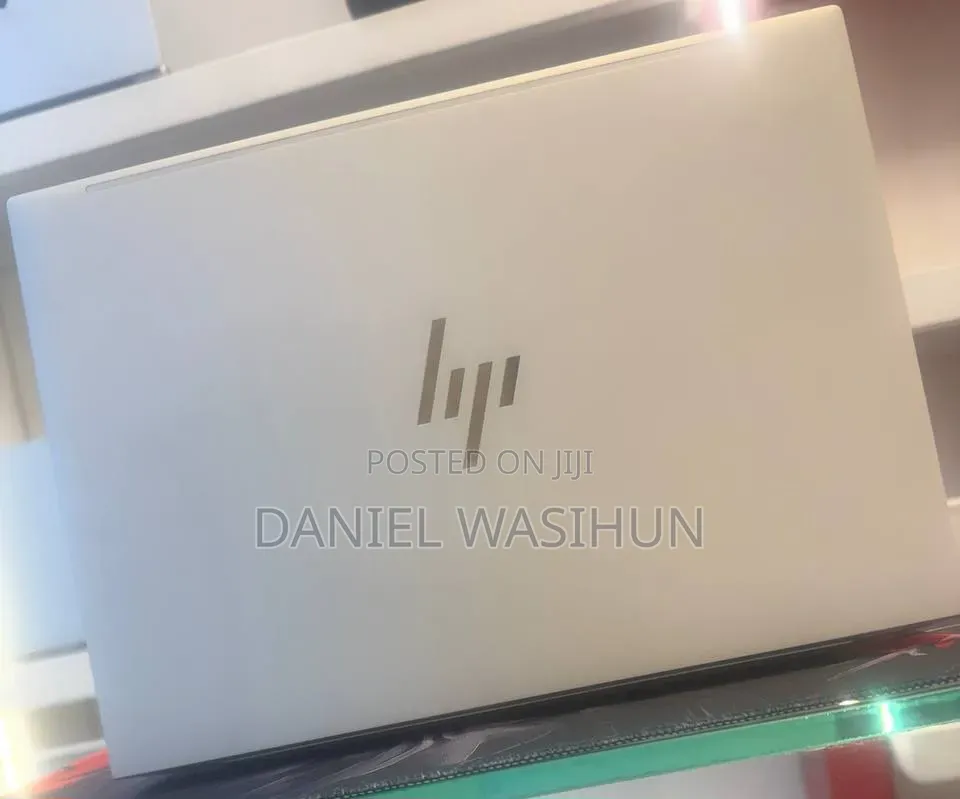 New Laptop HP EliteBook 660 G11 16GB Intel Core Ultra 7 SSD 512GB
