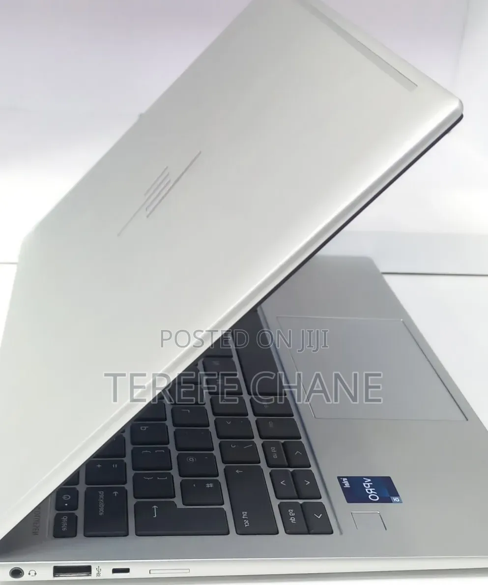 New Laptop HP EliteBook 830 G9 16GB Intel Core i5 SSD 512GB
