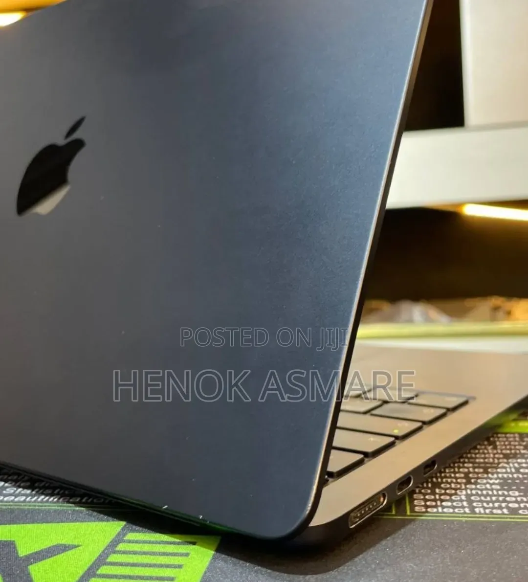 New Laptop Apple MacBook Air 2023 M2 8GB Apple M2 SSD 512GB