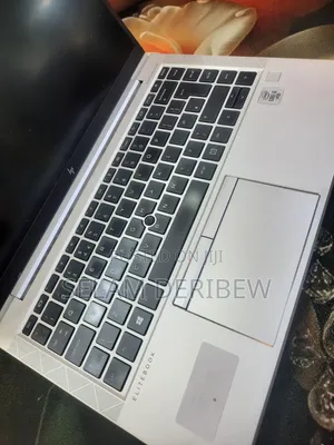 New Laptop HP EliteBook 840 G7 16GB Intel Core i5 SSD 512GB