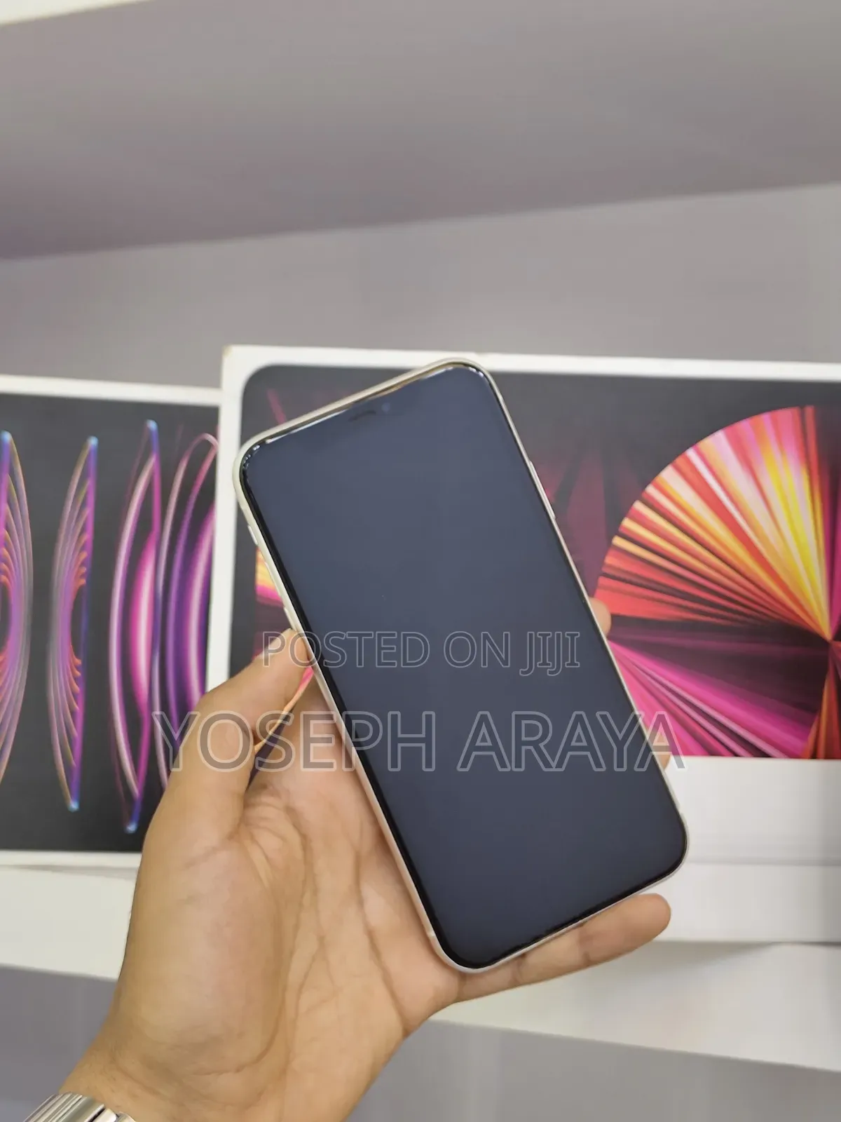 Apple iPhone 11 64 GB White