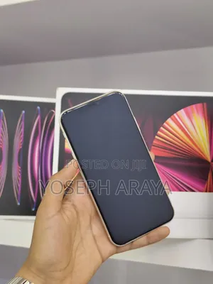 Apple iPhone 11 64 GB White
