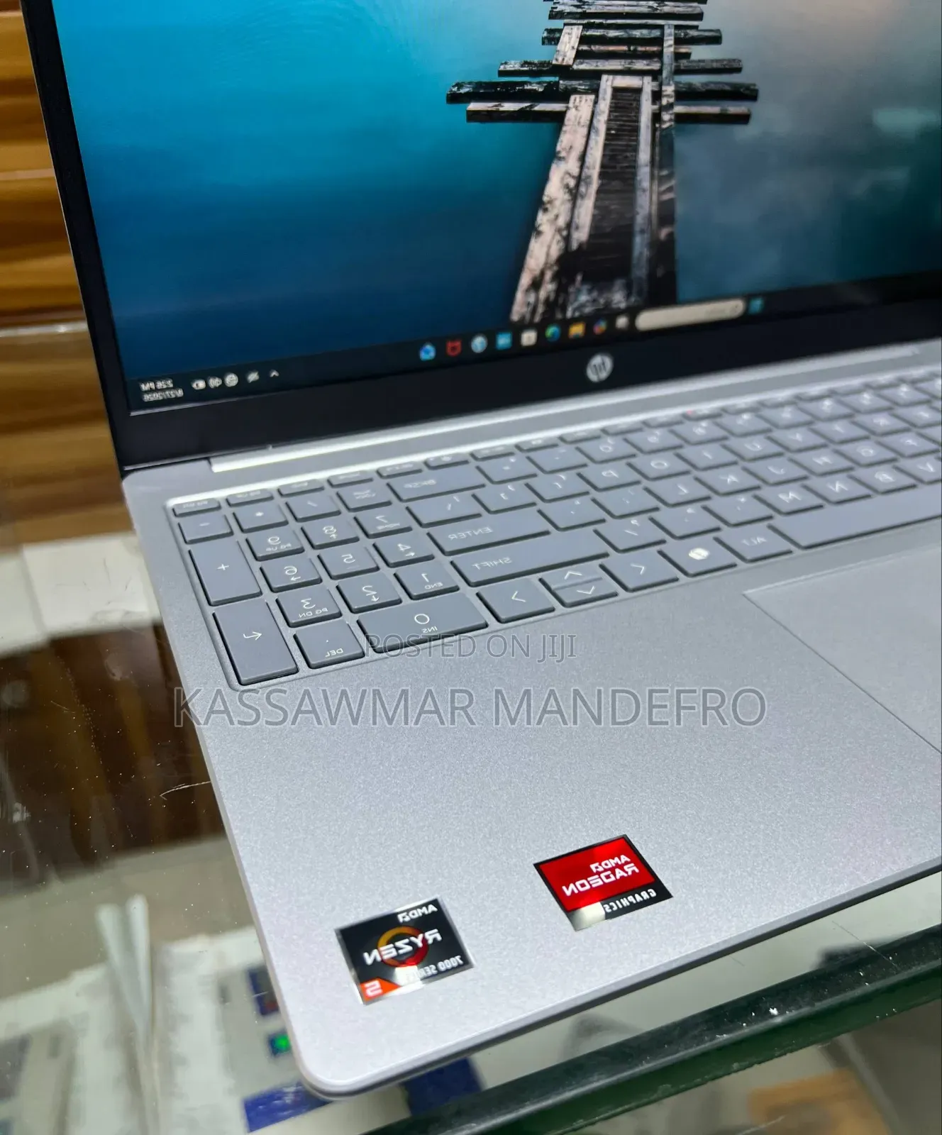 New Laptop HP 8GB AMD Ryzen 5 SSD 512GB