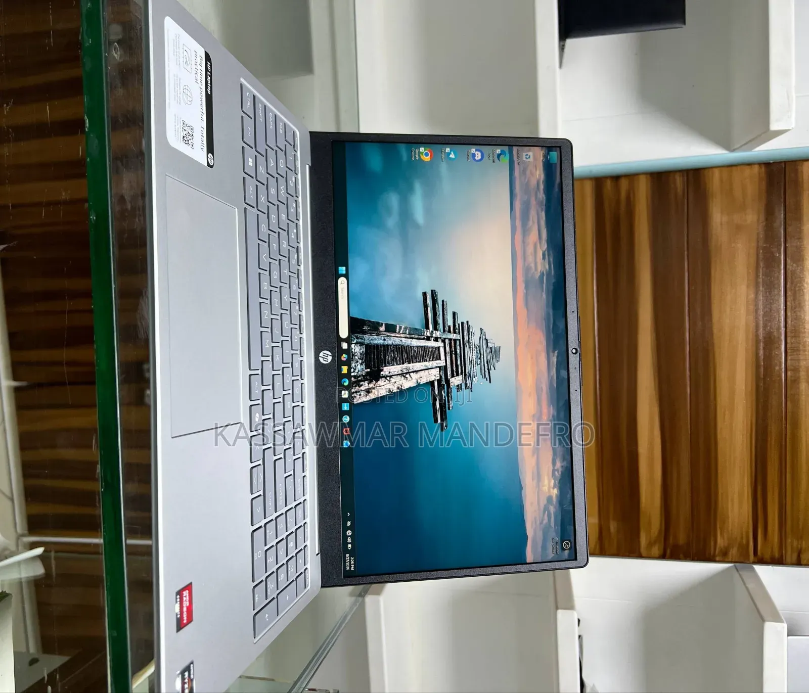 New Laptop HP 8GB AMD Ryzen 5 SSD 512GB
